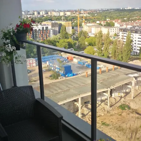 Famma W View *